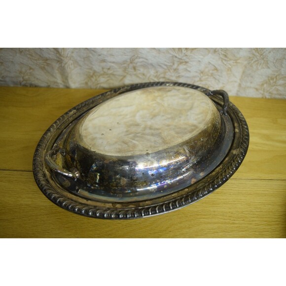 International Silver Company Other - International Silver Company Silver Plated Oval Casserole Dish with Lid 12" x 9"
